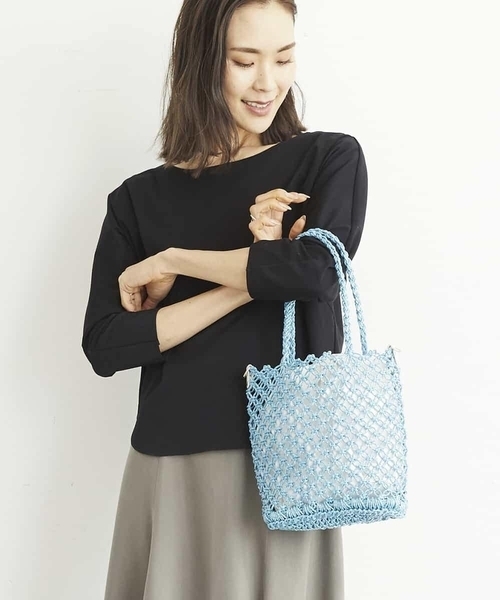 MK MICHEL KLEIN（エムケーミッシェルクラン）の「【3WAY】ビニール編みトート（トートバッグ・レディース・イエロー/ピンク/ブルー・00）」の2枚目の写真