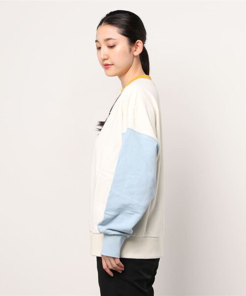 PUMA(プーマ)の「PUMA DOWNTOWN OVERSIZED CREW / プーマ ダウンタウン オーバーサイズ クルー(スウェット・レディース・ベージュ/ブルー・S/M/L)」の3枚目の写真