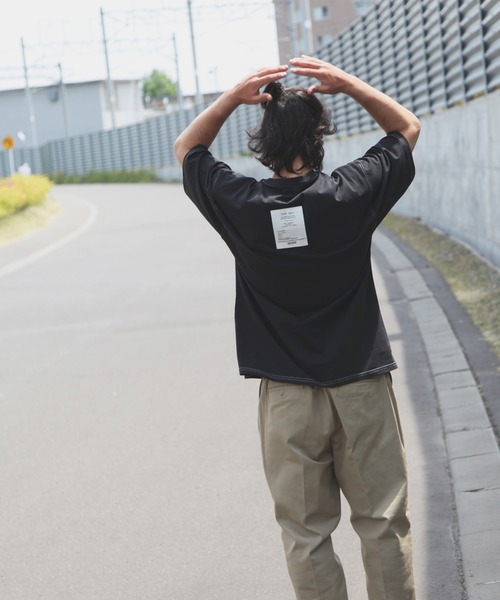 UNCORD（アンコード）の「【UNCORD】バックタグカラーステッチビッグシルエットTシャツ（Tシャツ/カットソー・レディース・ホワイト/ブラック/ベージュ/カーキ/オートミール・MEDIUM/LARGE/X-LARGE）」の8枚目の写真