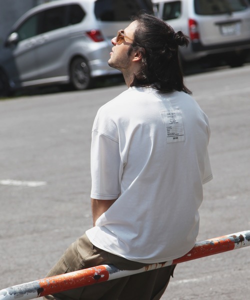 UNCORD（アンコード）の「【UNCORD】バックタグカラーステッチビッグシルエットTシャツ（Tシャツ/カットソー・レディース・ホワイト/ブラック/ベージュ/カーキ/オートミール・MEDIUM/LARGE/X-LARGE）」の21枚目の写真