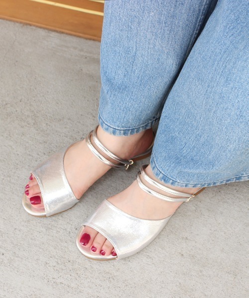 Fin（フィン）の「2WAYフラットサンダル（サンダル・レディース・ブラック/ネイビー/シルバー/オレンジ/グリーン・LL/S/M/L）」の5枚目の写真