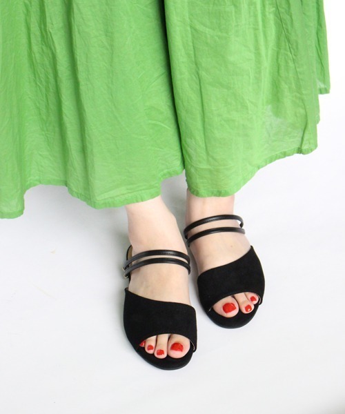 Fin（フィン）の「2WAYフラットサンダル（サンダル・レディース・ブラック/ネイビー/シルバー/オレンジ/グリーン・LL/S/M/L）」の6枚目の写真