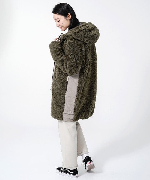 KRIFF MAYER Lady's Collection(クリフメイヤーレディースコレクション)の「シャギーボアロングフードJK(その他アウター・レディース・ベージュ/ネイビー/グレー/カーキ/ナチュラル/カラフル/レンガ・MEDIUM/LARGE)」の17枚目の写真