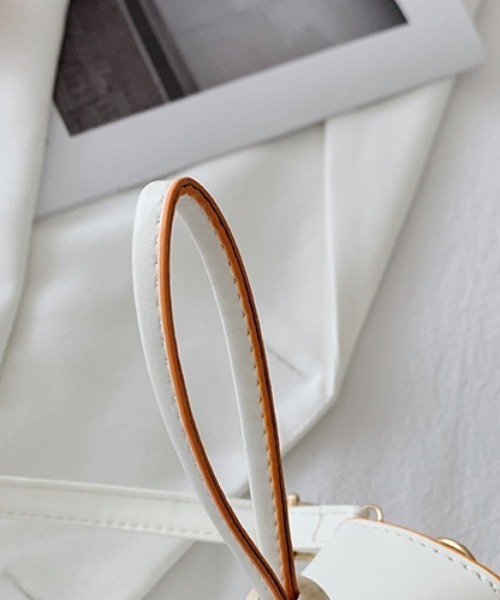 Coo+i(クーイ)の「2wayミニ デザイン ショルダーバッグ(ショルダーバッグ・レディース・ブルー/ミント/ベージュ/ブラック・FREE)」の17枚目の写真