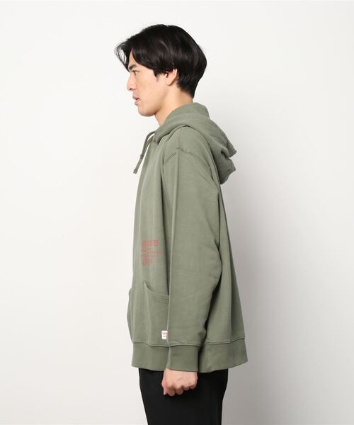 Levi's（リーバイス）の「Levi's(R) RED HOODED SWEATSHIRT DUSTY OLIVE（パーカー・メンズ・グリーン・L/XL/S/M）」の15枚目の写真
