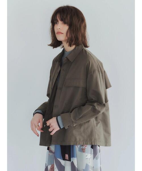 YECCA VECCA（イェッカヴェッカ）の「フリルデザインミリタリージャケット＊（ミリタリージャケット・レディース・ネイビー/カーキ・FREE）」の5枚目の写真
