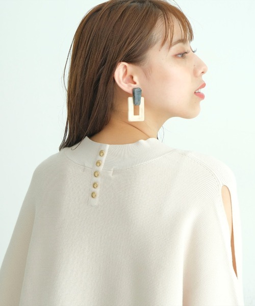 Mystrada(マイストラーダ)の「ショルダースリットドルマンニット(ニット/セーター・レディース・ブラック/オフホワイト/グリーン/モカ/ライトパープル/パープル/ピンク/グレー・38)」の9枚目の写真