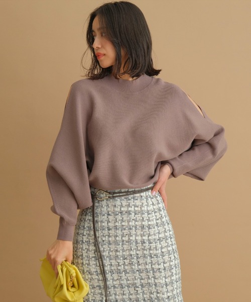 Mystrada(マイストラーダ)の「ショルダースリットドルマンニット(ニット/セーター・レディース・ブラック/オフホワイト/グリーン/モカ/ライトパープル/パープル/ピンク/グレー・38)」の16枚目の写真