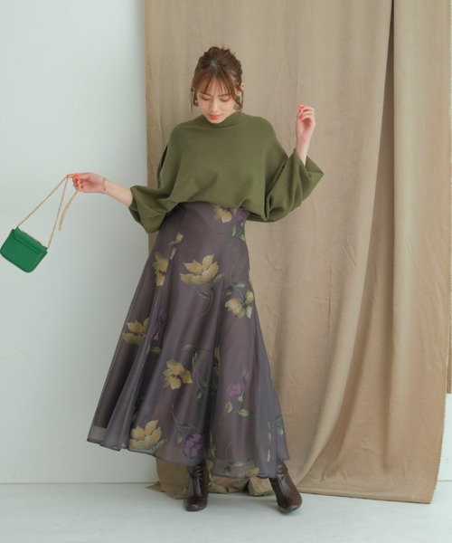 Mystrada(マイストラーダ)の「ショルダースリットドルマンニット(ニット/セーター・レディース・ブラック/オフホワイト/グリーン/モカ/ライトパープル/パープル/ピンク/グレー・38)」の12枚目の写真