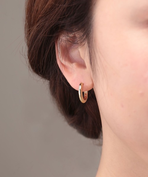 Manon's Selection(マノンズセレクション)の「ニッケルフリーフープピアス(ピアス(両耳用)・レディース・シルバー/ゴールド・ONE SIZE)」の1枚目の写真