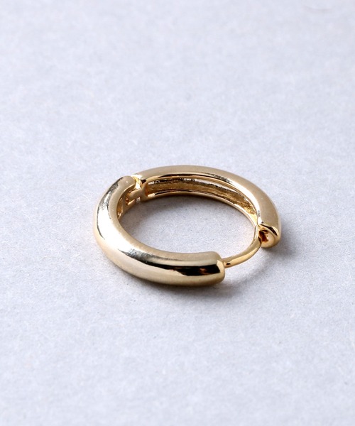 Manon's Selection(マノンズセレクション)の「ニッケルフリーフープピアス(ピアス(両耳用)・レディース・シルバー/ゴールド・ONE SIZE)」の4枚目の写真
