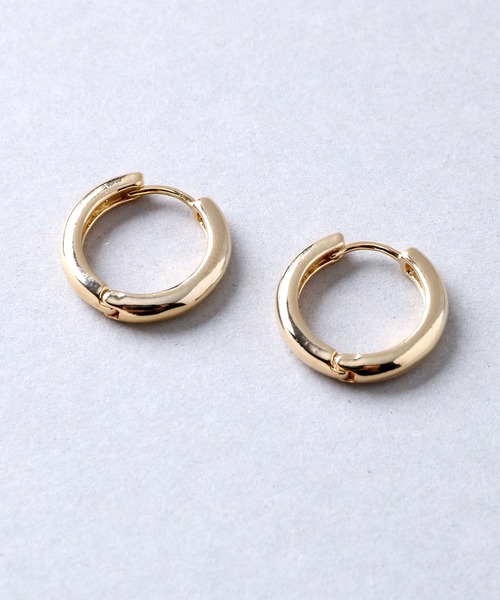 Manon's Selection(マノンズセレクション)の「ニッケルフリーフープピアス(ピアス(両耳用)・レディース・シルバー/ゴールド・ONE SIZE)」の3枚目の写真
