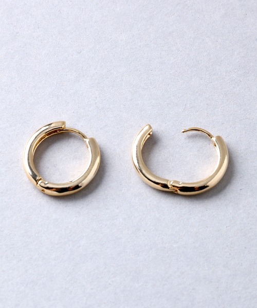 Manon's Selection(マノンズセレクション)の「ニッケルフリーフープピアス(ピアス(両耳用)・レディース・シルバー/ゴールド・ONE SIZE)」の7枚目の写真