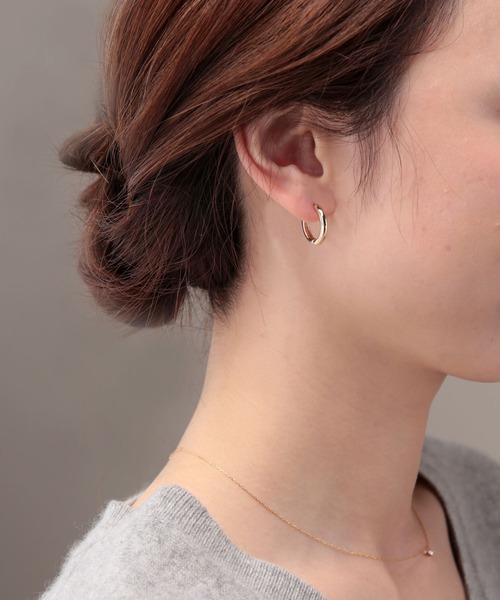 Manon's Selection(マノンズセレクション)の「ニッケルフリーフープピアス(ピアス(両耳用)・レディース・シルバー/ゴールド・ONE SIZE)」の5枚目の写真