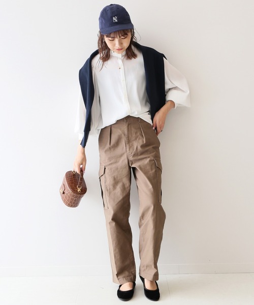 SLOBE IENA（スローブイエナ）の「バックサテンカーゴパンツ【洗濯機使用可能】◆（カーゴパンツ・レディース・ベージュ/カーキ・38/36/34）」の15枚目の写真