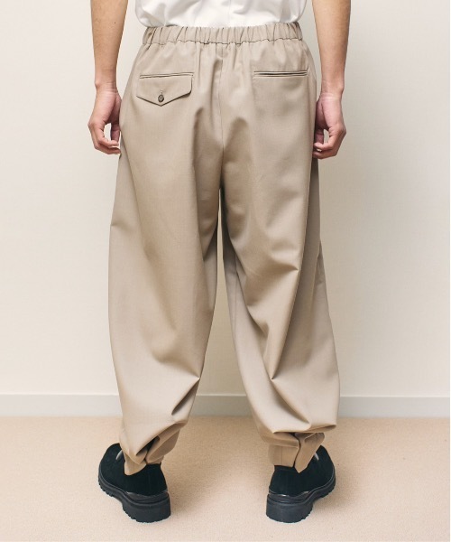 is-ness（イズネス）の「NU 3TUCK WIDE PANTS（その他パンツ）」 - WEAR