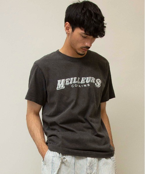 Johnbull(ジョンブル)の「【GOOD ROCK SPEED×JOHNBULL】ショートスリーブTシャツ(MEILLEURS)(Tシャツ/カットソー・メンズ・ベージュ/チャコールグレー/ホワイト・MEDIUM/SMALL/LARGE/X-LARGE)」の3枚目の写真