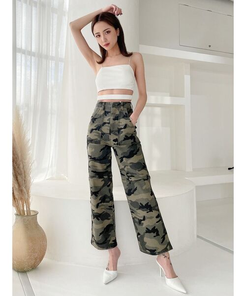 GYDA（ジェイダ）の「カモフラハイウエストワイド パンツ