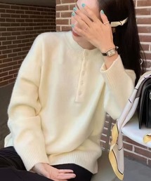 ヘンリーネックニット