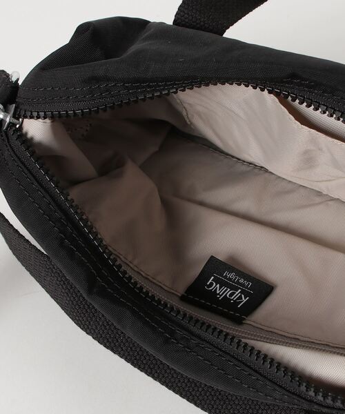 kipling(キプリング)の「Kipling BRYNNE キプリング ブライン ボストンバッグ(ボストンバッグ・レディース・ブラック/ブルー/ライトピンク・FREE)」の11枚目の写真