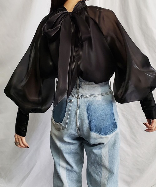 me+em select（ミームセレクト）の「※※【 ８color ／２way】ボリュームスリーブグロッシーリボンブラウス（シャツ/ブラウス・レディース・ホワイト/ブラック/ベージュ/ピンク/パープル/チャコール/クリーム/ブルー・FREE）」の10枚目の写真