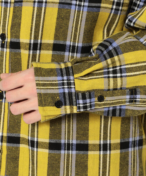 LUSOR（ルーソル）の「LUSOR（ルーソル）ワッペンチェックシャツ（シャツ/ブラウス・メンズ・イエロー/ブルー・FREE）」の6枚目の写真