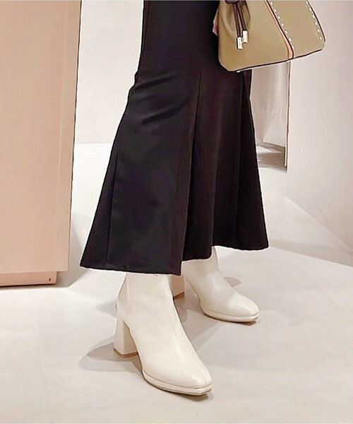 ESPERANZA(エスペランサ)の「◆スクエアトゥフレアヒールブーツ(レイン対応シューズ)(ブーツ・レディース・アイボリー/ブラック・S/M/L/LL)」の17枚目の写真