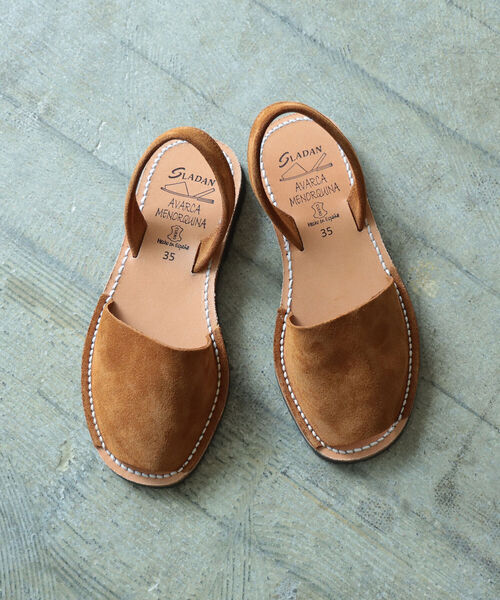 fennica(フェニカ)の「SLADAN / SUEDE SANDALS スウェードサンダル(サンダル・レディース・ブラック/ブラウン/ベージュ・35/37/36)」の2枚目の写真