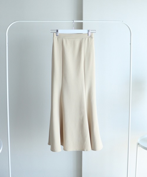 COURO(コウロ)の「ジョーゼットマーメイドスカート(スカート・レディース・ブラック/イエロー/ブルー/グリーン/アイボリー・FREE)」の19枚目の写真