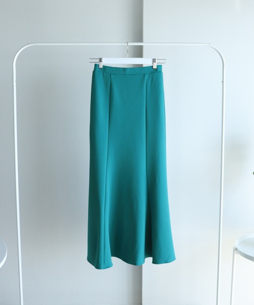COURO(コウロ)の「ジョーゼットマーメイドスカート(スカート・レディース・ブラック/イエロー/ブルー/グリーン/アイボリー・FREE)」の22枚目の写真