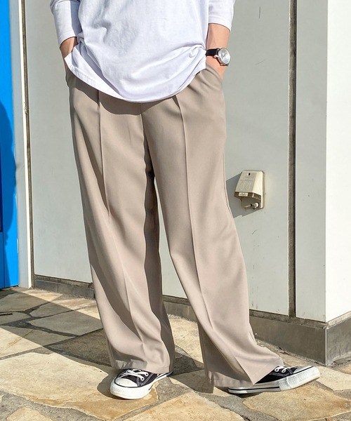 PairPair(ペアペア)の「ストレートワイドパンツ(ユニセックス)(スラックス・メンズ・ブラック/アイボリー/グレイッシュベージュ・MEDIUM/LARGE)」の1枚目の写真