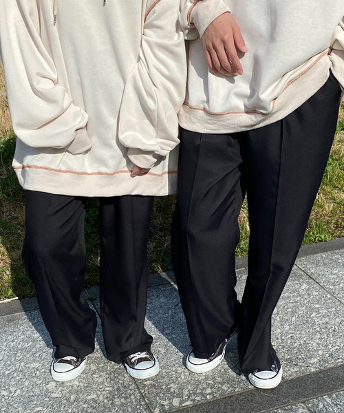 PairPair(ペアペア)の「ストレートワイドパンツ(ユニセックス)(スラックス・メンズ・ブラック/アイボリー/グレイッシュベージュ・MEDIUM/LARGE)」の21枚目の写真