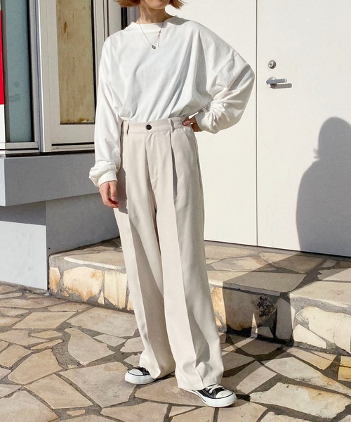 PairPair(ペアペア)の「ストレートワイドパンツ(ユニセックス)(スラックス・メンズ・ブラック/アイボリー/グレイッシュベージュ・MEDIUM/LARGE)」の7枚目の写真