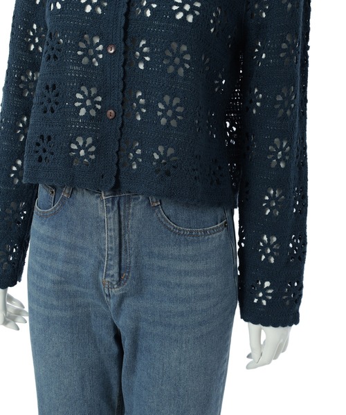 fifth（フィフス）の「フラワーすかし編みカーディガン（カーディガン/ボレロ・レディース・ブラック/ネイビー・M）」の15枚目の写真