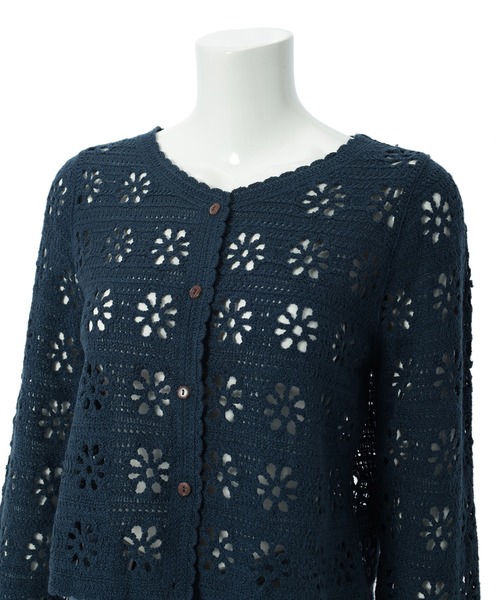 fifth（フィフス）の「フラワーすかし編みカーディガン（カーディガン/ボレロ・レディース・ブラック/ネイビー・M）」の14枚目の写真