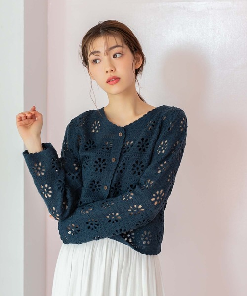 fifth（フィフス）の「フラワーすかし編みカーディガン（カーディガン/ボレロ・レディース・ブラック/ネイビー・M）」の19枚目の写真