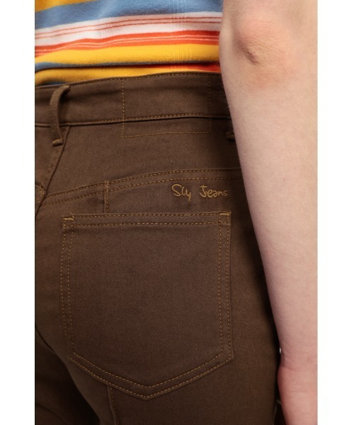 SLY（スライ）の「COLOR SATIN DENIM PT カラー サテン パンツ（スラックス・レディース・ブラウン/ベージュ・2/0/1）」の8枚目の写真