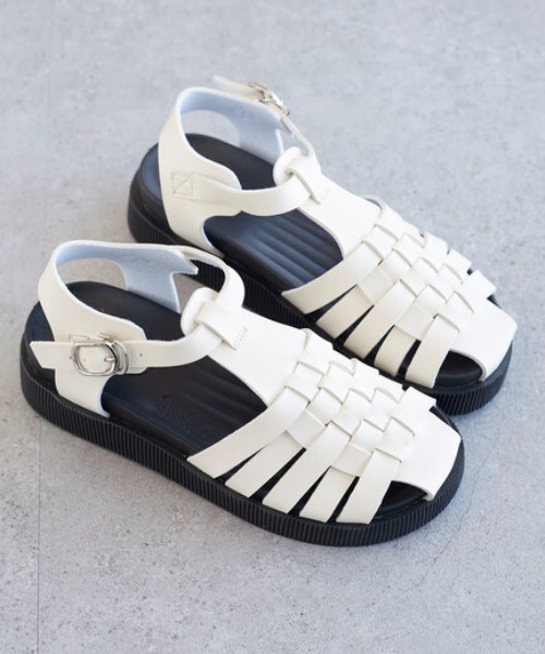 Green　Parks（グリーンパークス）の「・minia グルカサンダル（サンダル・レディース・ブラック/アイボリー・M/L/S）」の2枚目の写真