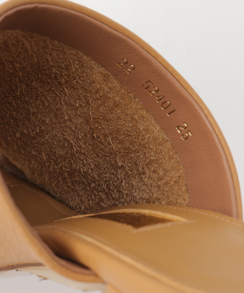 GRISE（グリーズ）の「GRISE 6cmレザーハイバンプミュールサンダル（サンダル・レディース・キャメル/アイボリー/スカイブルー・LARGE/MEDIUM/SMALL/X-LARGE）」の10枚目の写真