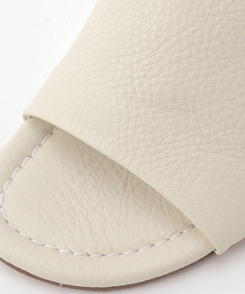 GRISE（グリーズ）の「GRISE 6cmレザーハイバンプミュールサンダル（サンダル・レディース・キャメル/アイボリー/スカイブルー・LARGE/MEDIUM/SMALL/X-LARGE）」の12枚目の写真