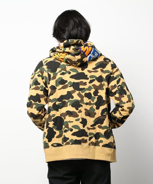 A BATHING APE(アベイシングエイプ)の「1ST CAMO SHARK FULL ZIP HOODIE M(パーカー・メンズ・イエロー/グリーン・SMALL/MEDIUM/LARGE/X-LARGE/XX-LARGE/XXX-LARGE)」の6枚目の写真