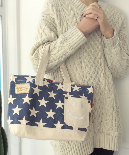 TOSSDICE / BamBooks the Heritage（トスダイス／バンブックスザヘリテイジ）の「【 TOSSDICE / トスダイス 】 TD SMILE - EMBROIDERED TO-TO / スマイル エンブロイダード トート（トートバッグ・レディース・ホワイト×ブルー/ホワイト×レッド/ホワイト・FREE）」の3枚目の写真