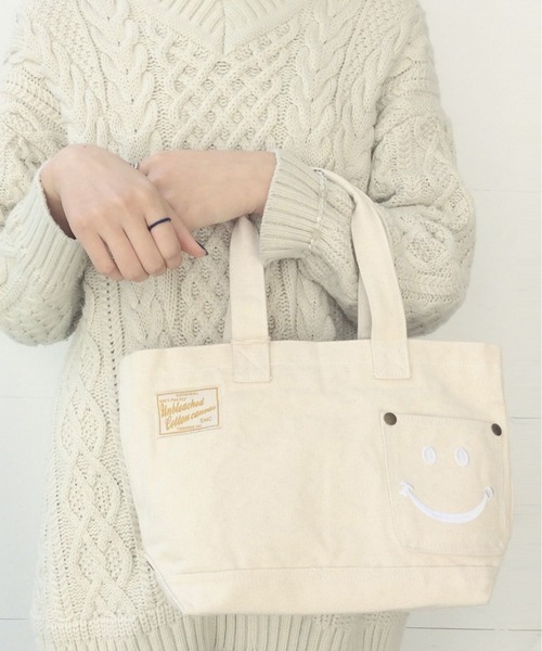 TOSSDICE / BamBooks the Heritage（トスダイス／バンブックスザヘリテイジ）の「【 TOSSDICE / トスダイス 】 TD SMILE - EMBROIDERED TO-TO / スマイル エンブロイダード トート（トートバッグ・レディース・ホワイト×ブルー/ホワイト×レッド/ホワイト・FREE）」の19枚目の写真