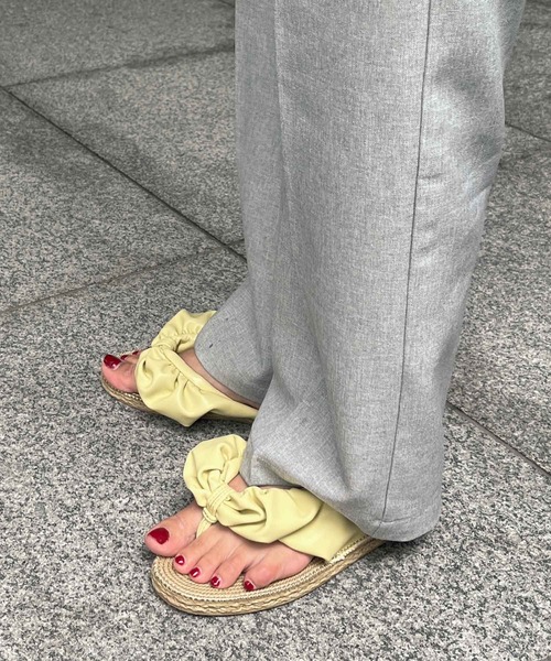 KOBE LETTUCE（コウベレタス）の「ギャザートングフラットサンダル[I2441]（サンダル・レディース・ホワイト/イエロー/グリーン/ブラック・LL/M/S/L）」の13枚目の写真