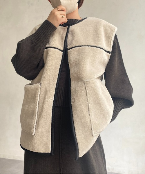 CPCM（シーピーシーエム）の「リバーシブルムートンベスト（ベスト・レディース・ブラック/ブラウン/アイボリー・FREE）」の4枚目の写真