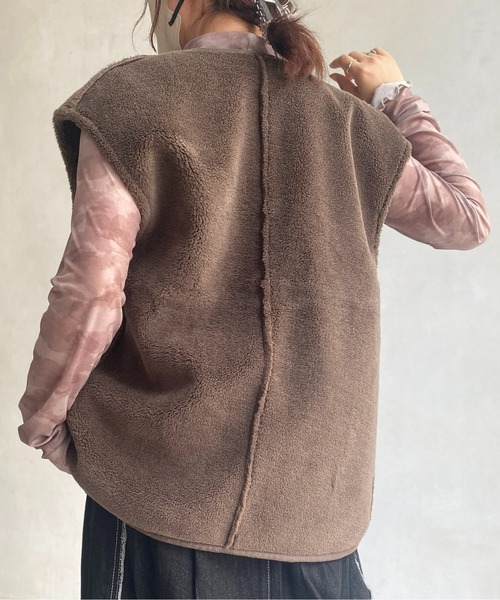 CPCM（シーピーシーエム）の「リバーシブルムートンベスト（ベスト・レディース・ブラック/ブラウン/アイボリー・FREE）」の17枚目の写真