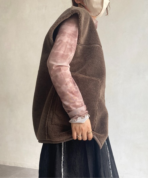 CPCM（シーピーシーエム）の「リバーシブルムートンベスト（ベスト・レディース・ブラック/ブラウン/アイボリー・FREE）」の16枚目の写真