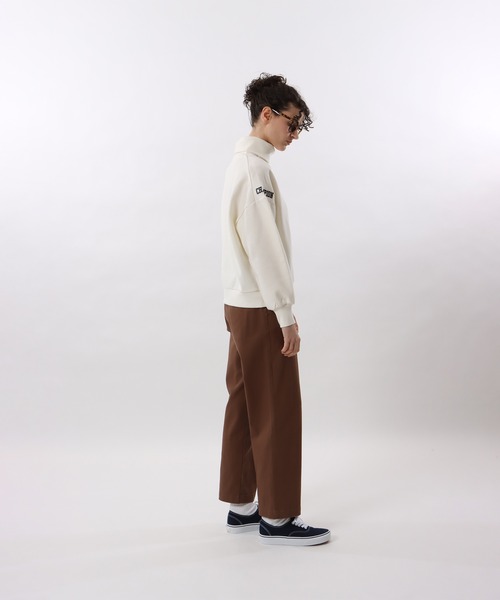 Champion(チャンピオン)の「【Champion/チャンピオン】レディース ハイネックスウェットシャツ(スウェット・レディース・ホワイト/グレー/ベージュ/ブラック・MEDIUM/LARGE)」の11枚目の写真