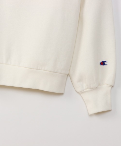 Champion(チャンピオン)の「【Champion/チャンピオン】レディース ハイネックスウェットシャツ(スウェット・レディース・ホワイト/グレー/ベージュ/ブラック・MEDIUM/LARGE)」の16枚目の写真