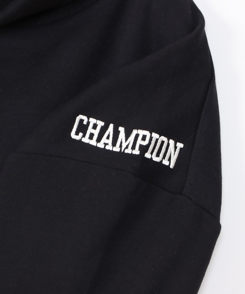 Champion(チャンピオン)の「【Champion/チャンピオン】レディース ハイネックスウェットシャツ(スウェット・レディース・ホワイト/グレー/ベージュ/ブラック・MEDIUM/LARGE)」の17枚目の写真